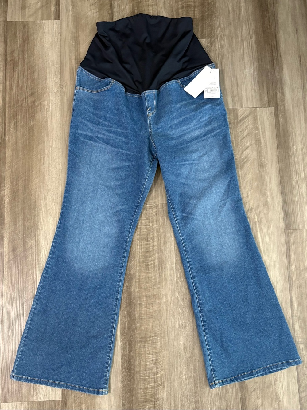 NWT Isabel Maternity by Ingrid & Isabel Blue Flared Jeans with Black Waist Panel